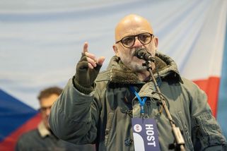 Co chtějí umělci říct Klempířovi? Herec Hynek Čermák odpovídá - Seznam Zprávy